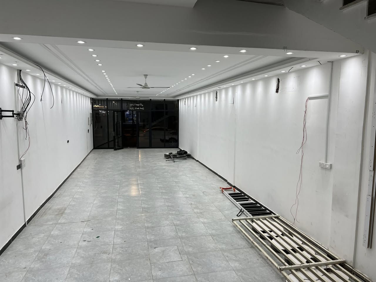 يتوفر بنايه للإيجار مساحه 150 م طابقين 
شارع التربيه ، شارع العام 
للاستفسار 
***********
