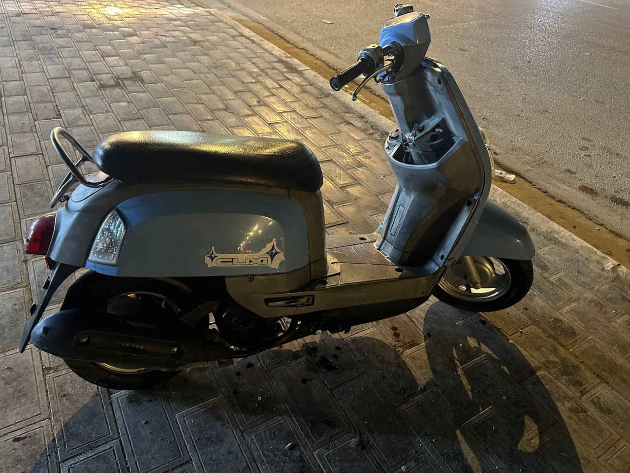 السلام عليكم ورحمة الله وبركاتة
دراجه للبيع ماكس بوليس 

نضافه شوفت عينك 

السعر ٩٠٠ وبيه مجال 

الرقم  ***********
