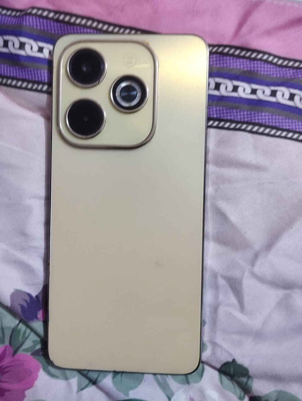 سلام عليكم موبايلات2ما مفتوحات وكلشي مابدل بيهن الذاكره،256 الواحد على135 وبيهن مجال بيع مستعجل الاستفسار ***********
