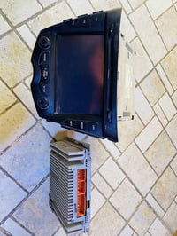 شاشة وأمبليفاير • شغالة • اكسسوارات سيارة