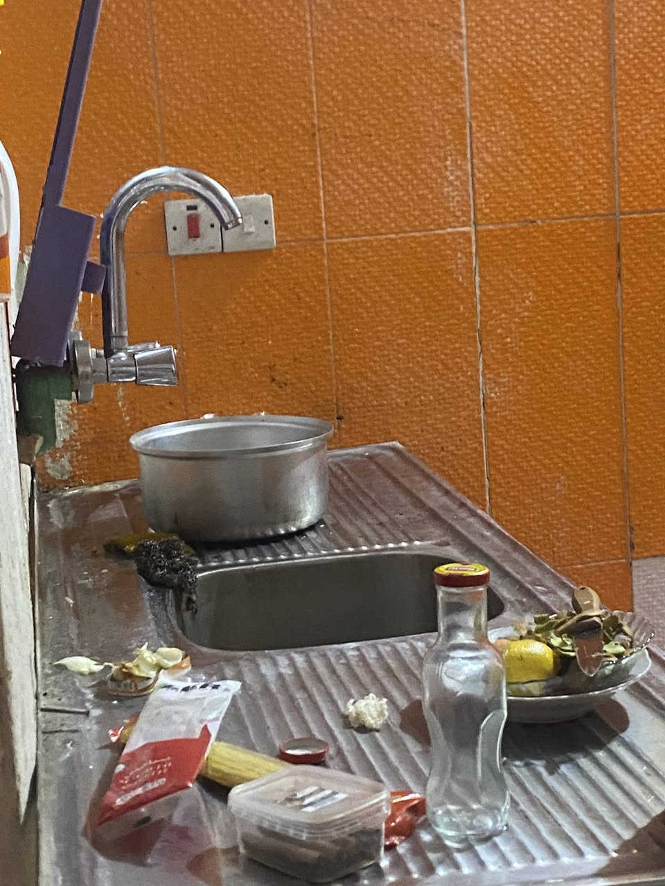 طباخ مستعمل للبيع ١٥٠ وبي مجال
سنك ب١٠
وكاونتر صغير الباب والجرار شوية خربان ب٧٥وبي مجال
التواصل خاص


**إذا كنت صاحب هذا الإعلان وتريد حذفه لأي سبب، رجاءا أرسل رسالة إلى الدعم الفني**