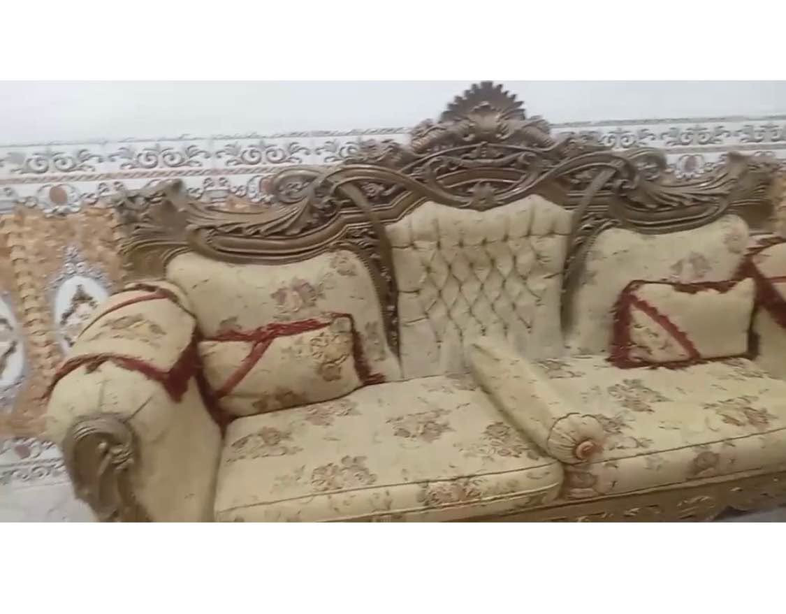 محتاج فقط صبغ بسيط 10 مقاعد بالاضافه طبله صغيره زجاجيه عدد 2 وايضاً طبله حجم كبير وسط الاستقبال زجاجيه المحمودية, بابل


**إذا كنت صاحب هذا الإعلان وتريد حذفه لأي سبب، رجاءا أرسل رسالة إلى الدعم الفني**