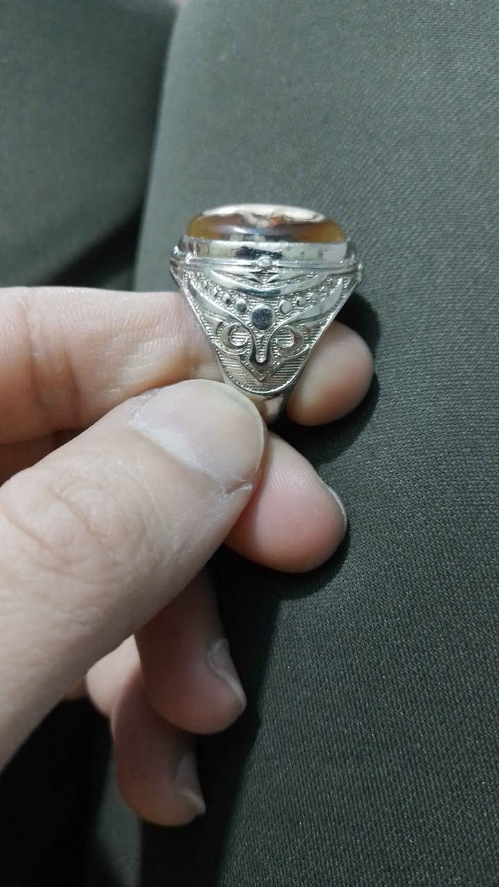 خاتم داووودي مصور  قديم جدآ البصرة, العراق


**إذا كنت صاحب هذا الإعلان وتريد حذفه لأي سبب، رجاءا أرسل رسالة إلى الدعم الفني**