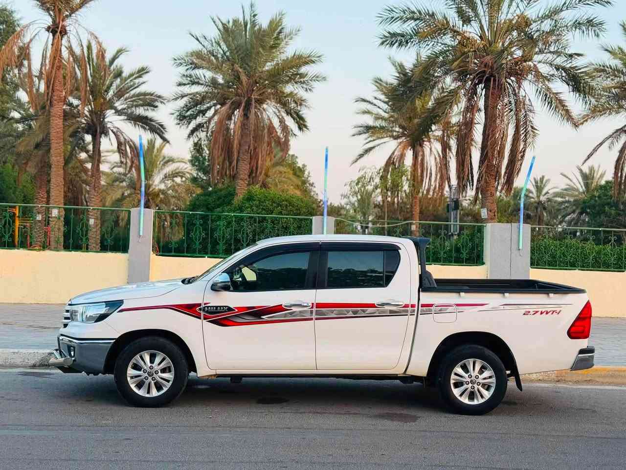 السلام عليكم
هايلوكس 2023 ساز

فول مواصفات 1/1

اوتوماتيك 

تبريد وتدفئة كشنات

تبريد قطعتين + تبريد لمس بيانو

بصمة + دخول ذكي بصمة ابواب 

شاحن لاسلكي 

مرايات شفط

جگات بنيد وباب البدي جگات

انظمة قياده (PWR + ECO )

كروس سرعة ( مثبت )

شاشة حجم كبير + كامره خلفيه 

ثلاجة

حساسات

جامات 4 اوتوماتيكيه

رقم السياره بغداد 

العنوان السماوه 
 
*********** واتساب
