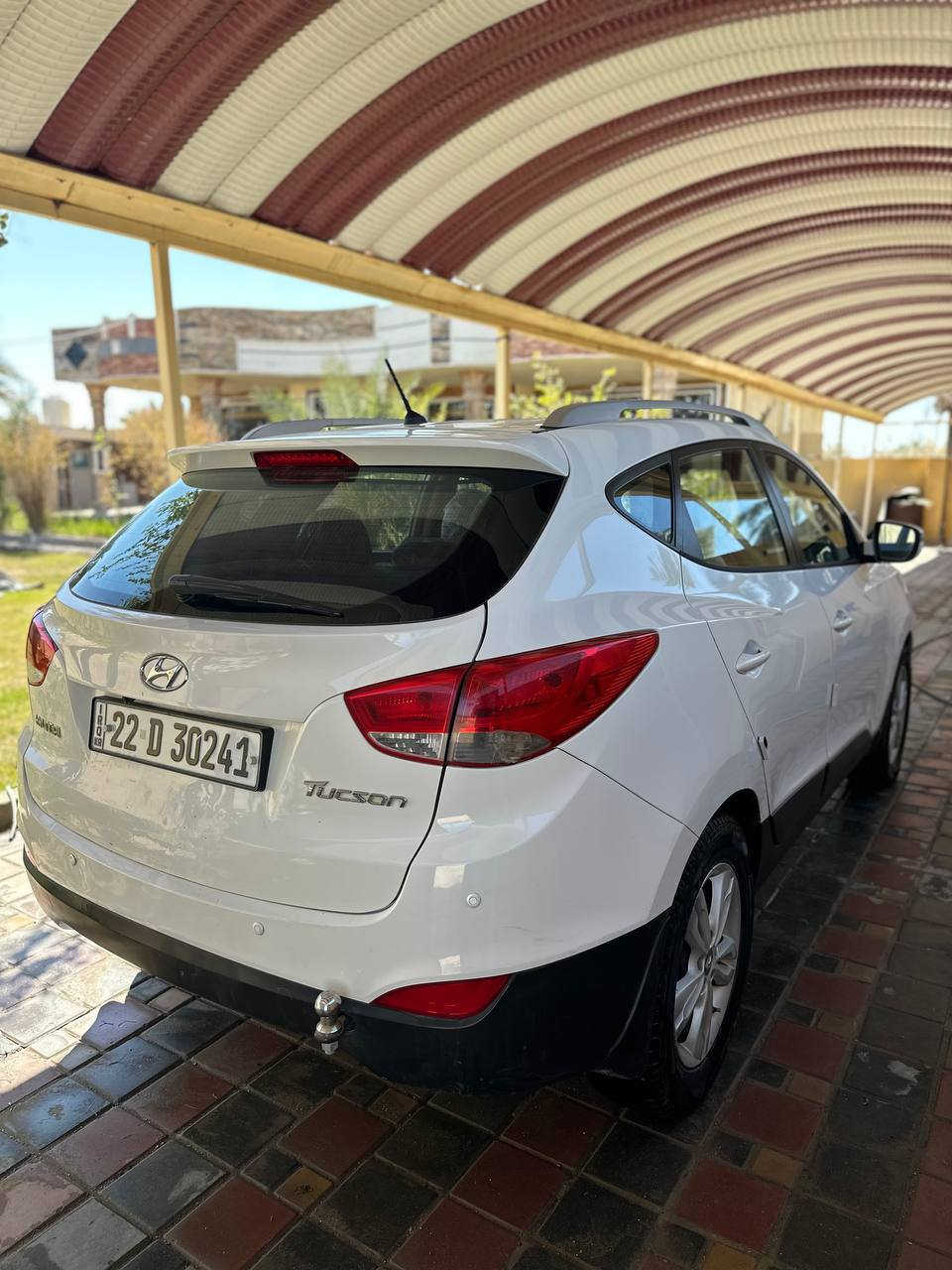 توسان 2014 رقم اربيل الدولي خليجي محرك دوش جاهزة السيارة من كير ومحرك وحدادية وتبريد خير من الله ما بيها نقص بيها صبغ فقط البنيد والباقي مكفول شرط بدون ضربة ولا دواخل السعر 140 مكاني كربلاء ناحية الحسينية للاستفسار الاتصال على الرقم ***********
