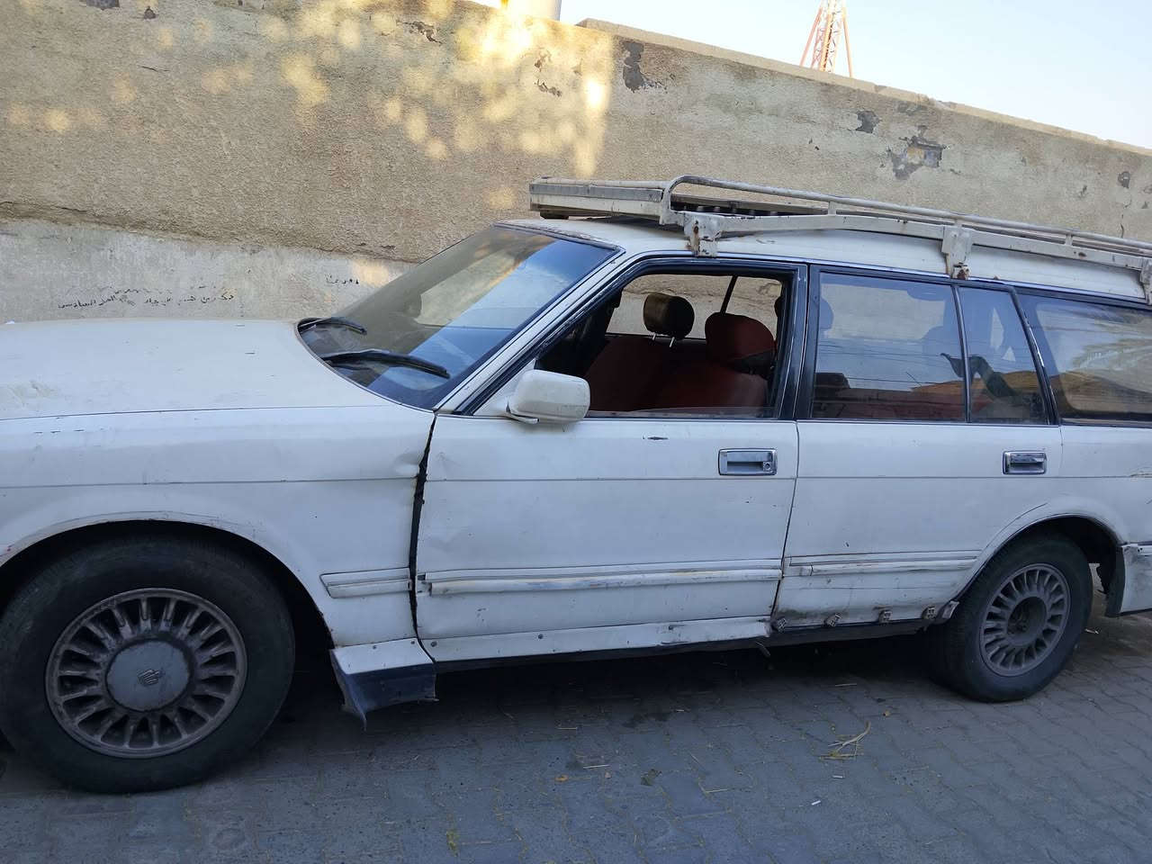 سياره سوبر ستيشن موديل 1992 محرك بطه 2.5 سعر 30 ورقه وبيه مجال مكان بغداد الزعفرانيه
رقم التواصل *********** ابو مسلم
