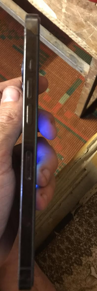 السلام عليكم ايفون ١٢ برو ماكس ذاكره ٢٥٦  تلفون شرط مامفتوح فقط مرفوع بطاريه وتقره ١٠٠ وضهر مبين بل صوره ومامثر خلاص السعر ٤٠٠ وبي مجال 
 رقمي ***********
مكاني صلاح الدين تكريت شارع الاربعين
