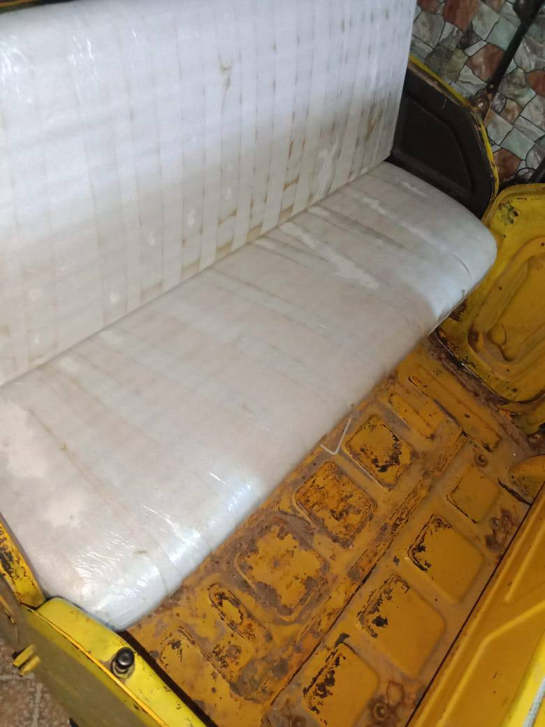 تكتك يراد لها صبغ وبيها خيسات 

محرك مال22مفتوح لا تنقيص ولا تبخير 

اوراق بدل ضايع باركود قرار قاضي

سعر 4500وبيها مجال 

عنوان ميسان حي الحسين جديد 

رقم هاتف *********** وات ساب موحود
