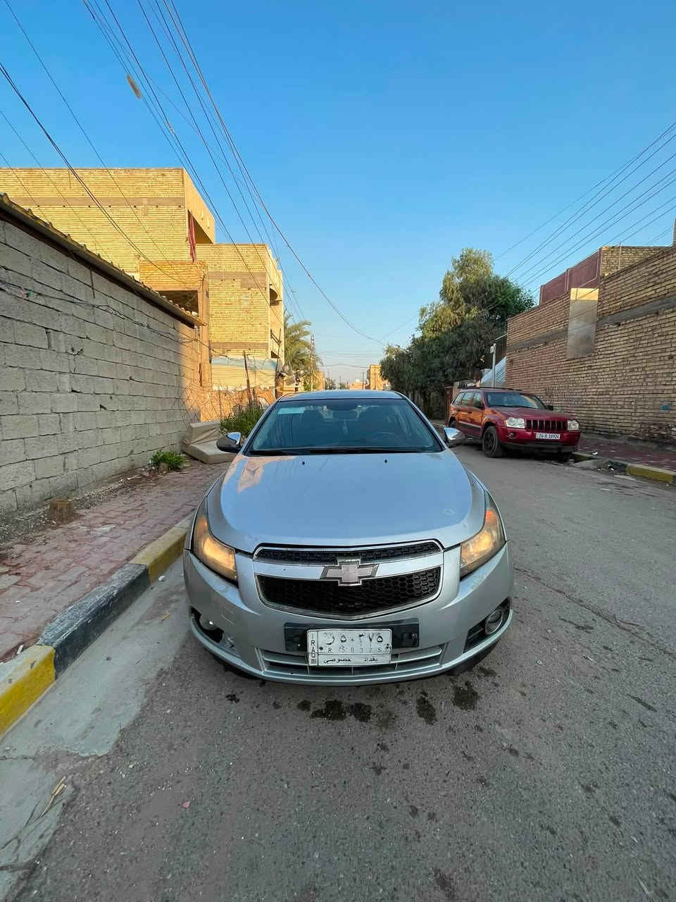 سلام عليكم سياره شوفر كروز 2011 وسونر مالهه موجود بل منشور وي صور سياره وسعر٥٦ وبيهه مجال لشراي مكاني بغداد ***********
