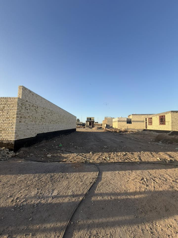 السلام عليكم
قطعه ارض للبيع
200م
الواجه 10م
النزال20م
طابو زراعي سند 25
حي الحمداني الجديد (الشركه الصينيه)
مقابل كورنيش حي البكر 

للاستفسار /***********
