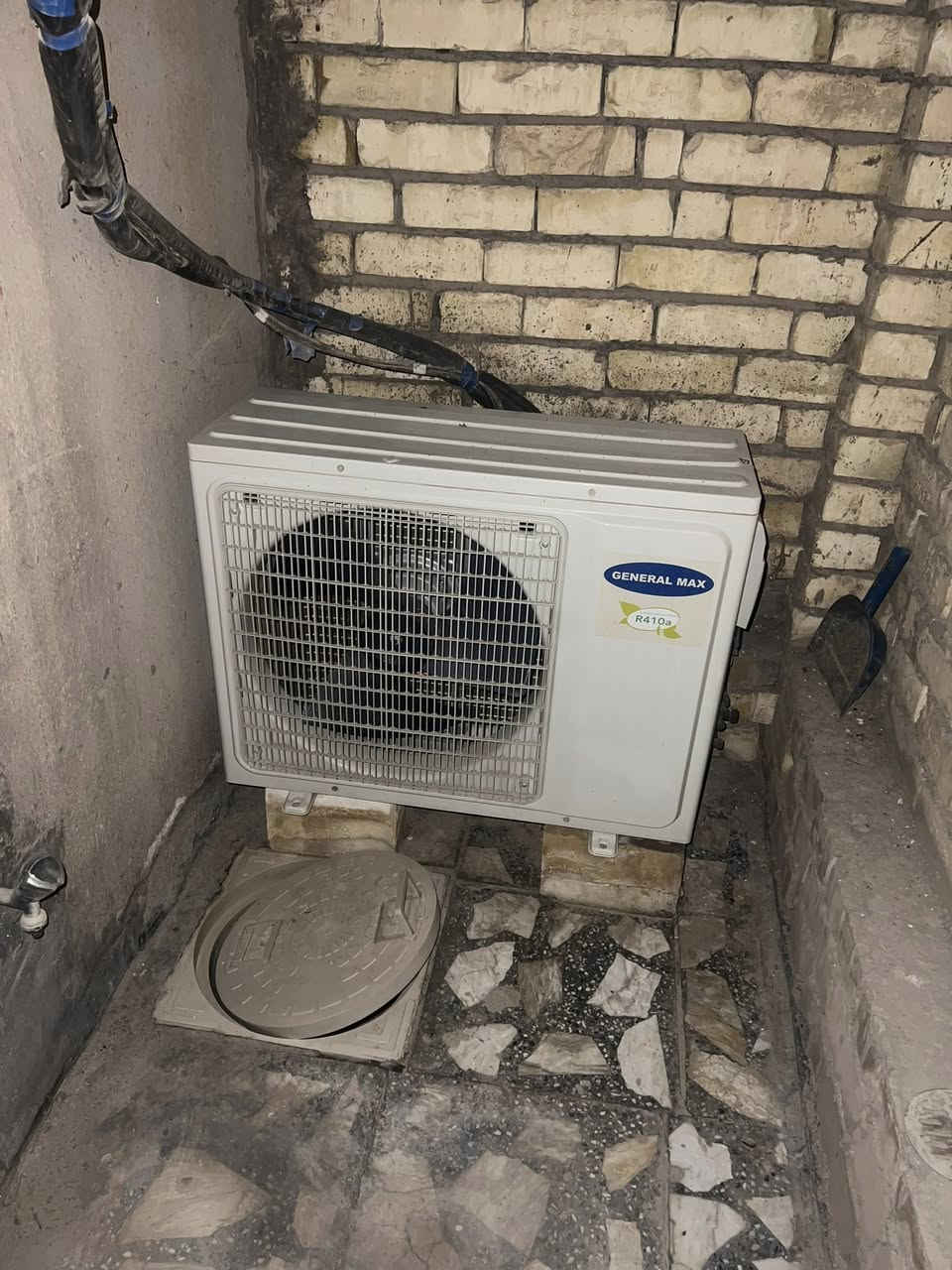 السلام عليكم سبلت 2 طن جنيرال ماكس مشتغل موسم واحد للبيع 250 الف تبريدة ثلج غاز 410


**إذا كنت صاحب هذا الإعلان وتريد حذفه لأي سبب، رجاءا أرسل رسالة إلى الدعم الفني**