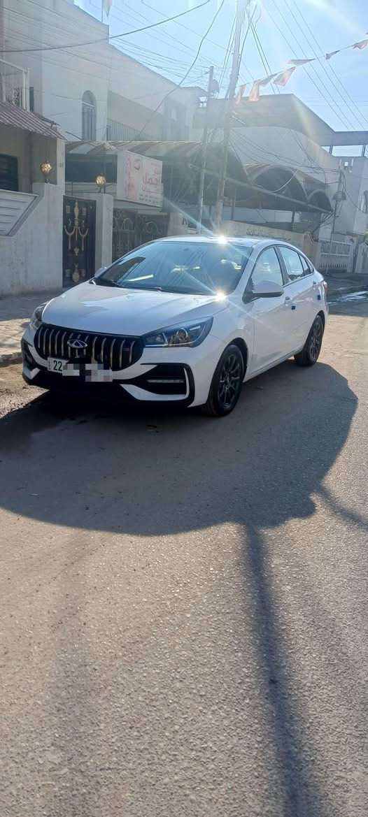 السلام عليكم
شيري اريزو 5
 موديل2025
ماشيه 2000 كيلو يعني زيرو 
ضمان 5 سنوان استبدال گير ومكينة 
دفتر ضمان وياها 
حساس خلفي واتو هولد ومود ادرايڨ 
كروز سرعة تحكملت جهتين 
تبريد قطعتين السيارة زيرو مكان بغداد دورة 
السعر 103
***********
