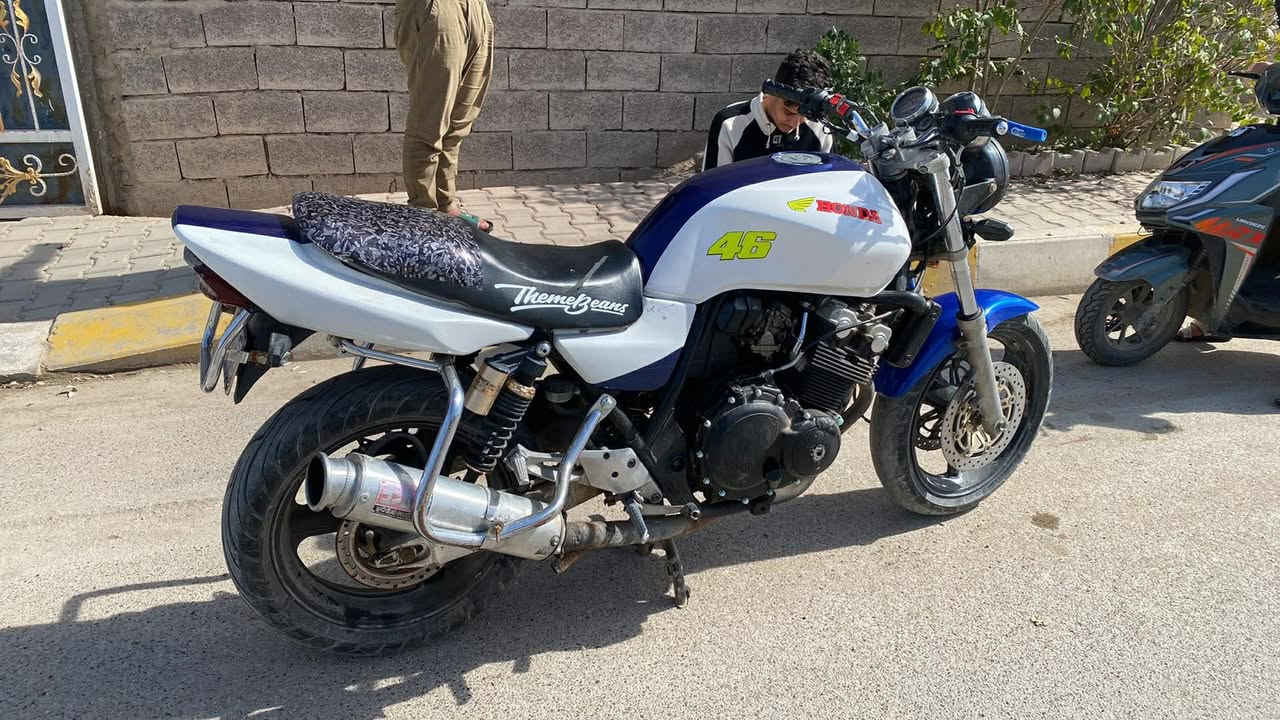 سلام عليكم

سيبي فور جيل ثاني نكره سلف تاخذه ما تصرف علي ربع كهربائيات كله شغاله تايرات جديده دهن جديد ما تصرف عليه ربع لمو شراي لا يتعبني ***********مكان حديثه
