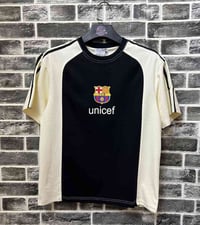 تشيرتات • كوالتي عالي • مقاسات M,L,XL,XXL