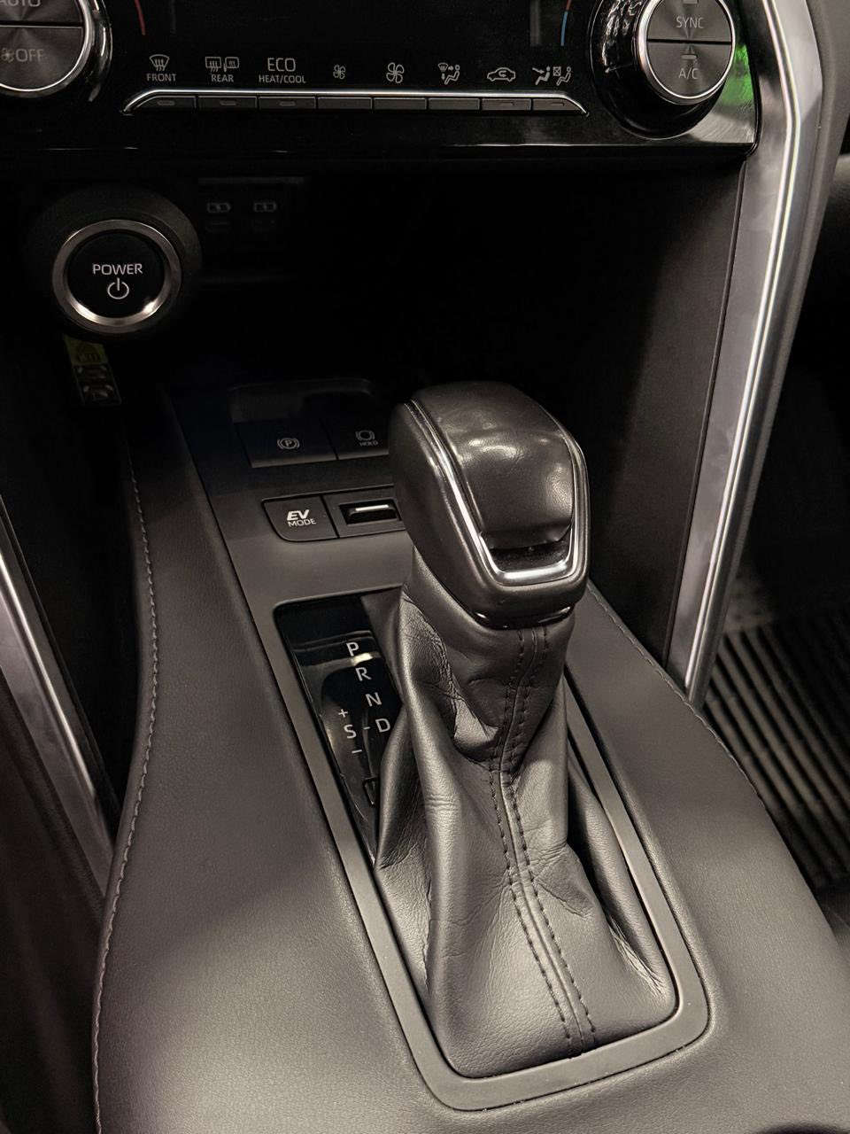 تويوتا فينزا ٢٠٢٤ اسود 
مغلفة افلام حماية PPF ضمان ١٠ سنوات امريكي 
كشن مخمل كهرباء 
دركة كهرباء 
دبل تحكم 
تحديد مسار 
رادار امامي 
رادار مري 
باب جنطة كهرباء 
حادث بنيد ودعامية امامية
السيارة جديدة حيل 
اخت الزيرو 
صور الحادث بالمنشور 
السعر 235 
***********
