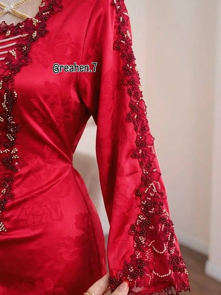 ترند الموسم 😍♥️ 
فستان صيفي يجمع بين الاناقة و الرُقي 🫰🏻

-خياطة حسب الطلب
- توصيل بغداد وجميع المحافظات 
 #خياطة #خياطة_حسب_الطلب #ملابس #ملابس_نسائيه #اكسبلور #تصميمي #بغداد #الحسينية #خياطة_رياحين #خياطة_حسب_الطلب #ازياء #فساتين
#خياطة #تصميمي #تصويري📷 #اناقة #صيفي


**إذا كنت صاحب هذا الإعلان وتريد حذفه لأي سبب، رجاءا أرسل رسالة إلى الدعم الفني**