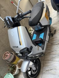 للبيع وحش الكون ب٩٠٠ الف مستعجل علبيع نضيفه كلش بدون نقص صارله بل٦ اشه...