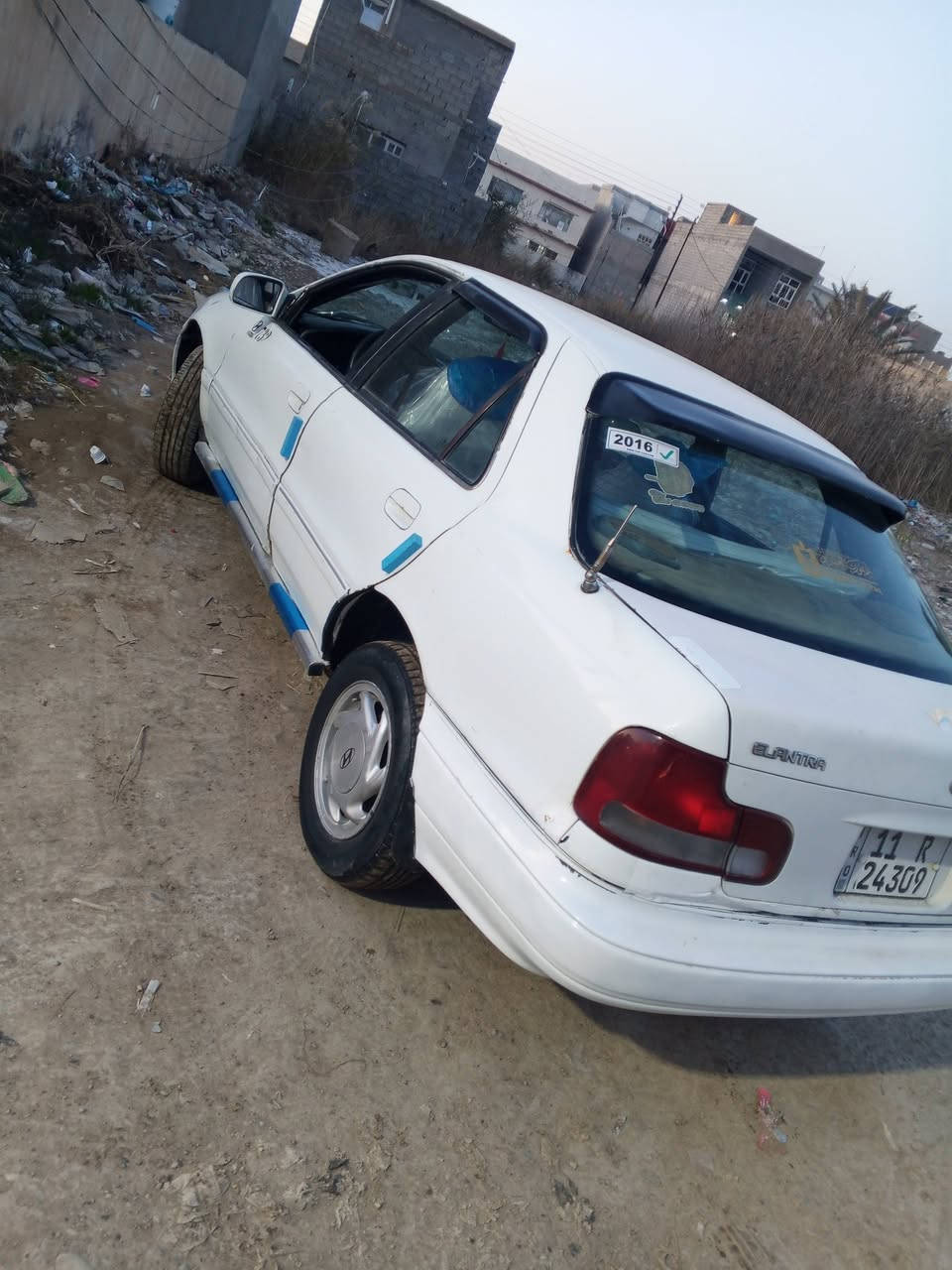 سلام عليكم للبيع سياره النترا موديل 1994سياره جاهز كير محرك صدر جديد رقم بغداد سنويه  ما ساقطه سعر 28وبيه مجال استفسار ***********مكان ديالى بعقوبة
