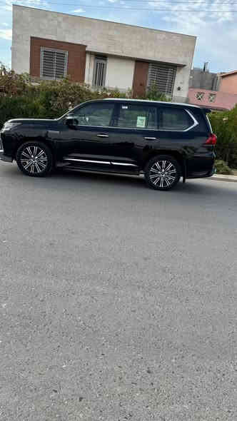 لكزس LX 570  بريم  2020 
 سياره جديد جديد ماشييه 78 الف
لكزز Lx 570
خمس كامرات 
داتا شو 
حساس خلفي امامي 
رادار 
رادار نقطه عمياء
داخل احمر 
كشن كهرباء خزن
كشن تدفأه تبريد 
محرك ٨ سلندر ٥٧٠٠ 
سلايد 
سماعات بالتكم والباب الخلفي 
شاشات خلفيه
تبريد منفصل 
بردات جانبيه 
جكات 
باب خلفي كهرباء 
كير محرك كهرباء كله بشرط الفحص مكفول 
السياره نظيفه
السياره بدون تبديل بدون صبغ بدون فتح 
كفاله عام من كلشي 
المكان أربيل 
رقم جديده هزه جديده سنويه جديده
 سياره ب اسمي
السعر 75 الف دولار 

رقم الهاتف للتواصل***********
