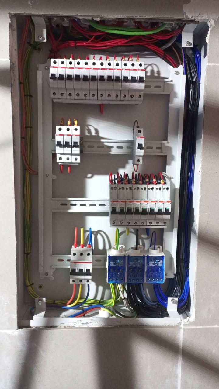 اللهم صل وسلم وبارك على سيدنا محمد وعلى اله واصحابه اجمعين*
( اسعار تنافسية)

[ عمل بوردات سيطره بوردات ( ATS) بوردات( samart)
سحب وطني اناره مخفيه لد بروفايل اصلاح جميع الاعطال
لمهندس ابو زيد الكهربائي ‏
الاستفسارات الاتصال على الارقام التاليه 
‏‪***********‬‏ 
***********‬‏
