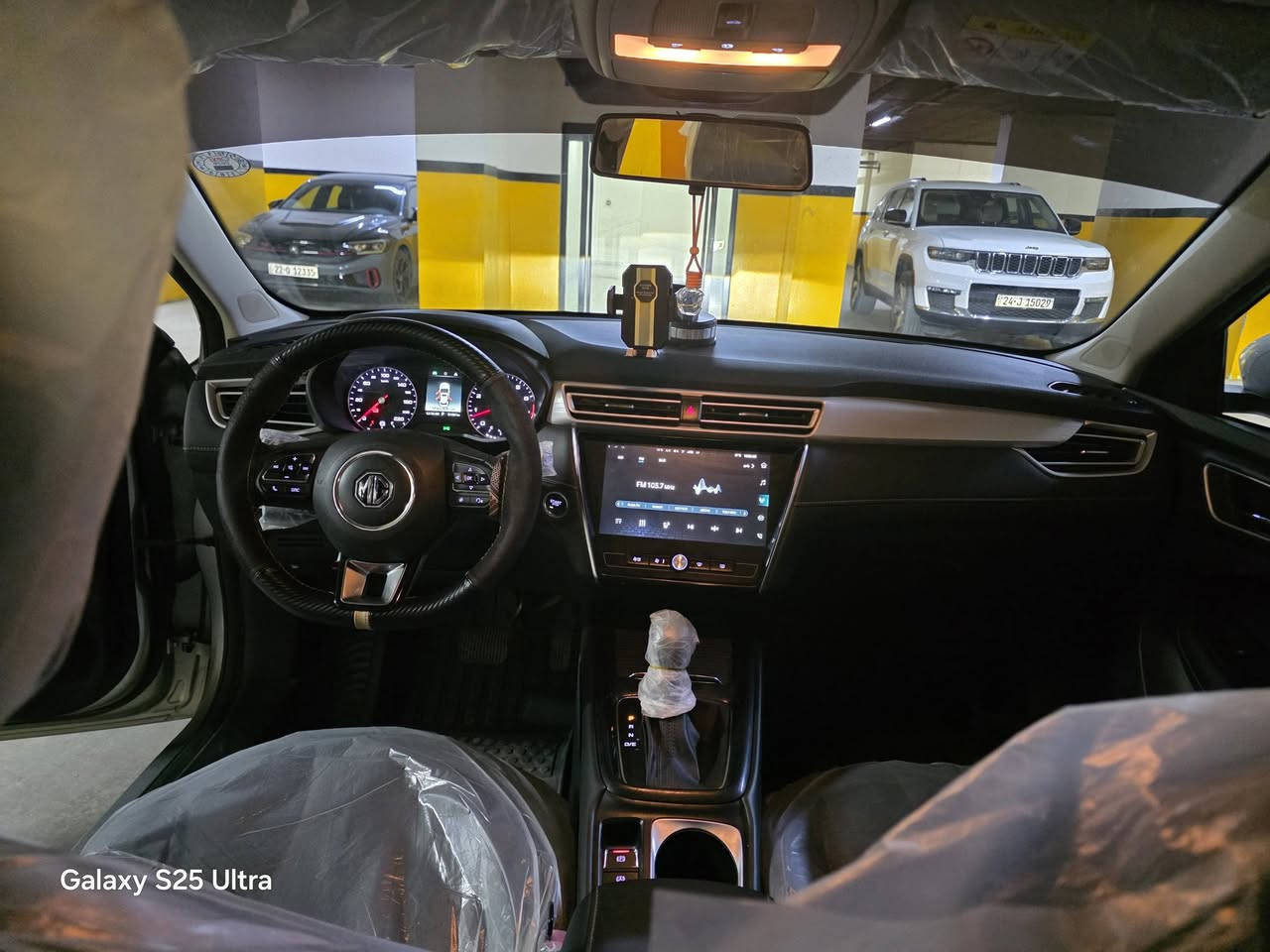 للبيع Mg 5 2024 فول مواصفات
بيها ٣ قطع صبغ 
ممشى 54000Km قابل للزيادة
مكينة وكير بشرط 
رقم اربيل سيارة بأسمي ثاني يوم تحويل تواجد اربيل 
للتواصل ***********
