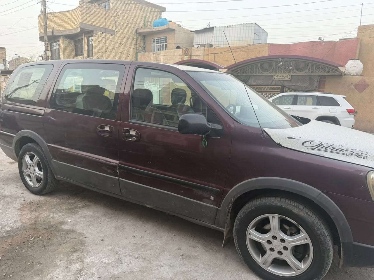 شوفرليت بلاندر للبيع موديل ٢٠٠٨ محرك ٦ سلندر سيارة نظيفه وجاهزه محرك كير تخم تاير تبريد ثلج تلث قطع سيارة سبعه راكب كل نقص مابيها وين مايعجبك اطلع بيها حادثها قطعتين باب وجاملغ  رقم بغداد مشروع وطني تحويل ثاني يوم سعرها ٥٨ ورقه ومكان السيارة بغداد البلديات ***********
