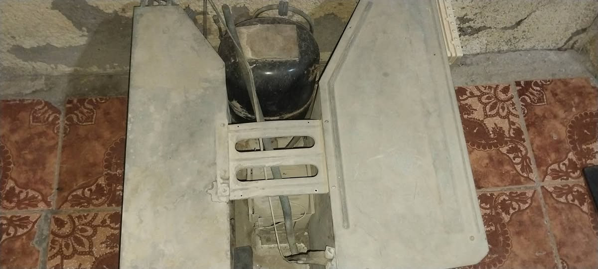 السلام عليكم مكيف جنرال ياباني مشحون بدون وجه شغال السعر ٢٥٠ وبيه مجال حق الجيه
العنوان الشعب شارع الاسواق المركزية


**إذا كنت صاحب هذا الإعلان وتريد حذفه لأي سبب، رجاءا أرسل رسالة إلى الدعم الفني**