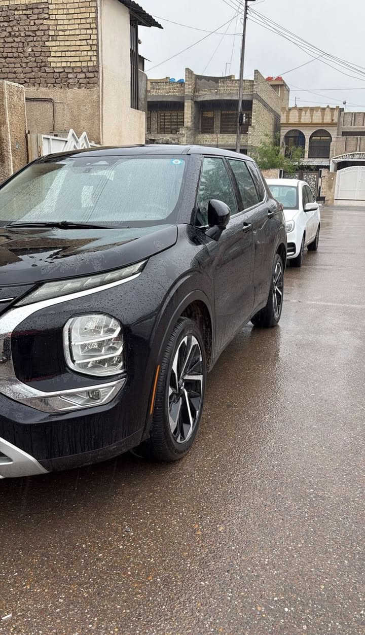 السلام عليكم

ميتسوبيشي اوت لاندر 

2023.  SE

ماشية 16.000 كيلو

فول كامل عدا السلايد

رادارات خلفي امامي

كامرات 360 درجة 

السعر 170 

كامل مرقم بغداد انكليزي

للاستفسار ***********

#ميتسوبيشي #اوتلاندر #العراق
