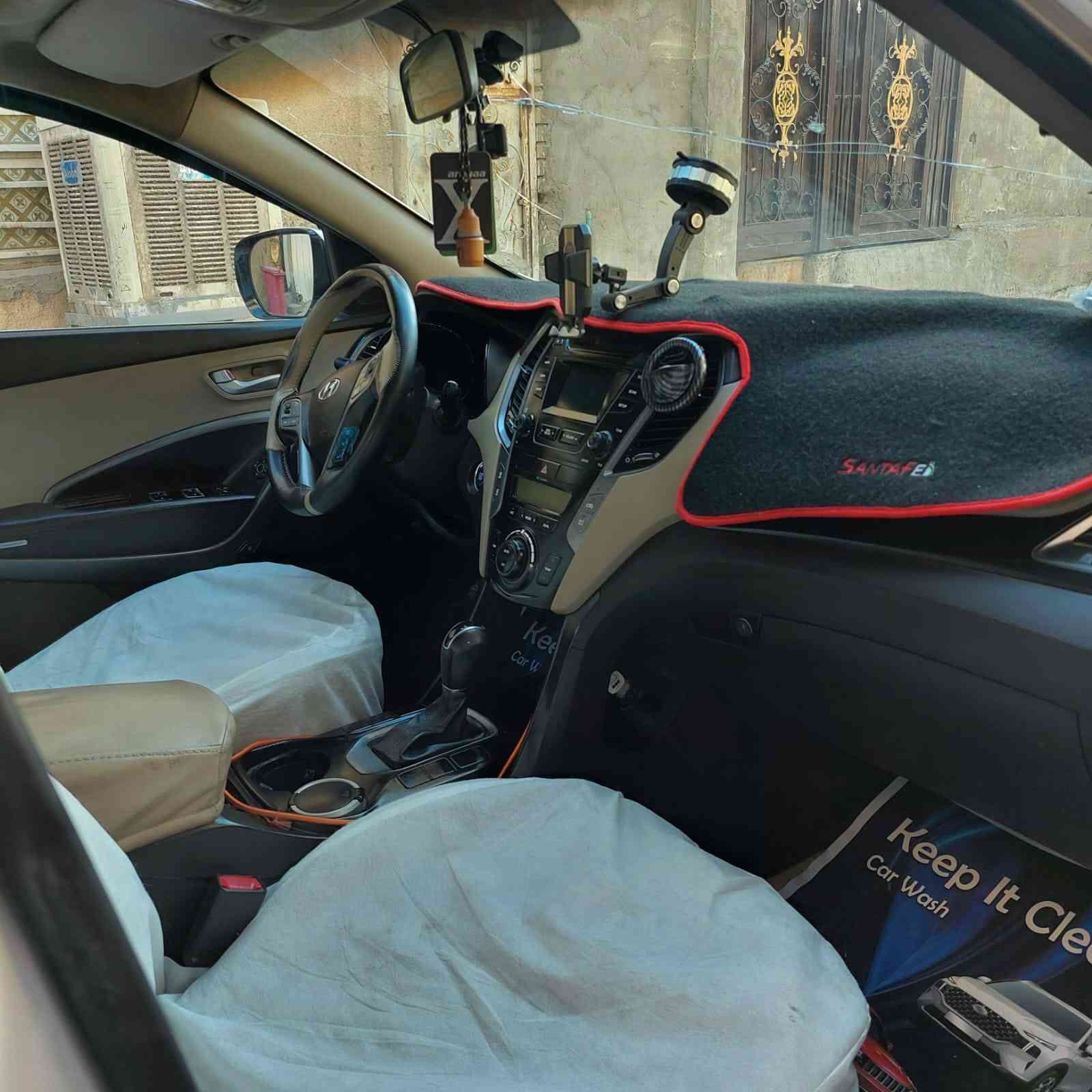 السلام عليكم من رخصة الادمن المحترم سنتافيا 2013 خليجي ابيض رقم بغداد الرقم الاجنبي الجديد باسمي تحويل ثاني يوم فول مواصفات 
بصمه
بانوروما 
7 راكب
تبريد 3 قطع ثلج
مكينه 6 سلندر 3300
كشن السايق كهرباء 
مري شفط واشارة بالمري 
فور ويل دفع رباعي 
اواكس ،،+ بلوتوث
مانع انزلاق 
مثبت سرعه 
حساسات خلفيه 
كاميرا خلفيه
كشنات جلد ومغلفه جلد 
نظام تقليل الوقود EIKO
3 انظمه للقياده
السيارة ماشيه 215 ألف كيلو متر 
السيارة بيها صبغ ابيعها مصبوغه عام 
مكان السيارة بغداد 
السعر 140$ وبيها مجال بسيط 
***********
***********
