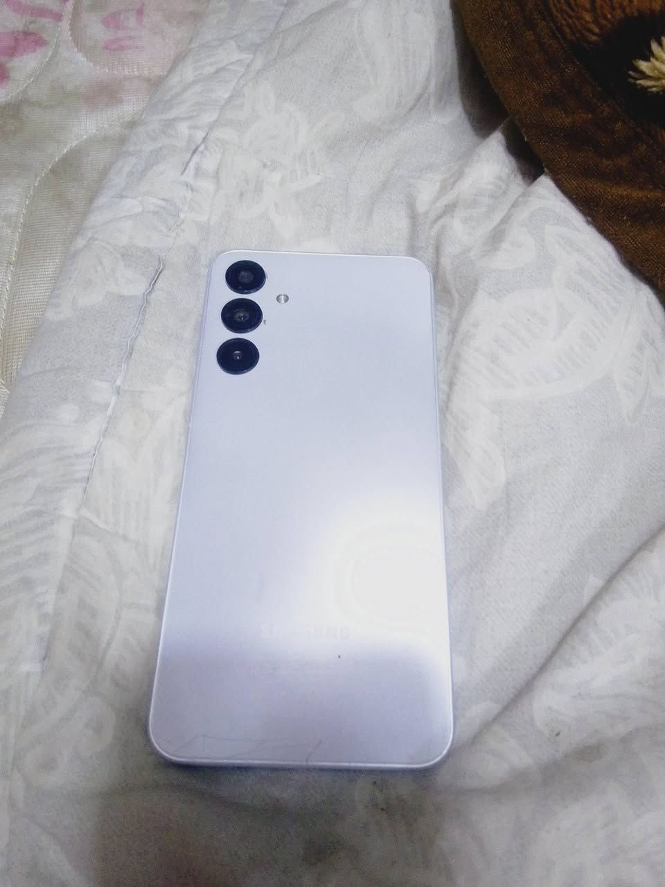 جديد صار سبوع من شتريته وصار عدي ضرف اريد ابيعه سعره 200 وبي مجال جهاز اصلي


**إذا كنت صاحب هذا الإعلان وتريد حذفه لأي سبب، رجاءا أرسل رسالة إلى الدعم الفني**