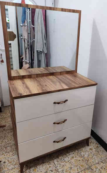 للبيع غرفة نوم تركية ٥ قطع بسعر ٣٥٠٠٠٠ دينار ومكاني حي الجهاد
***********
***********
