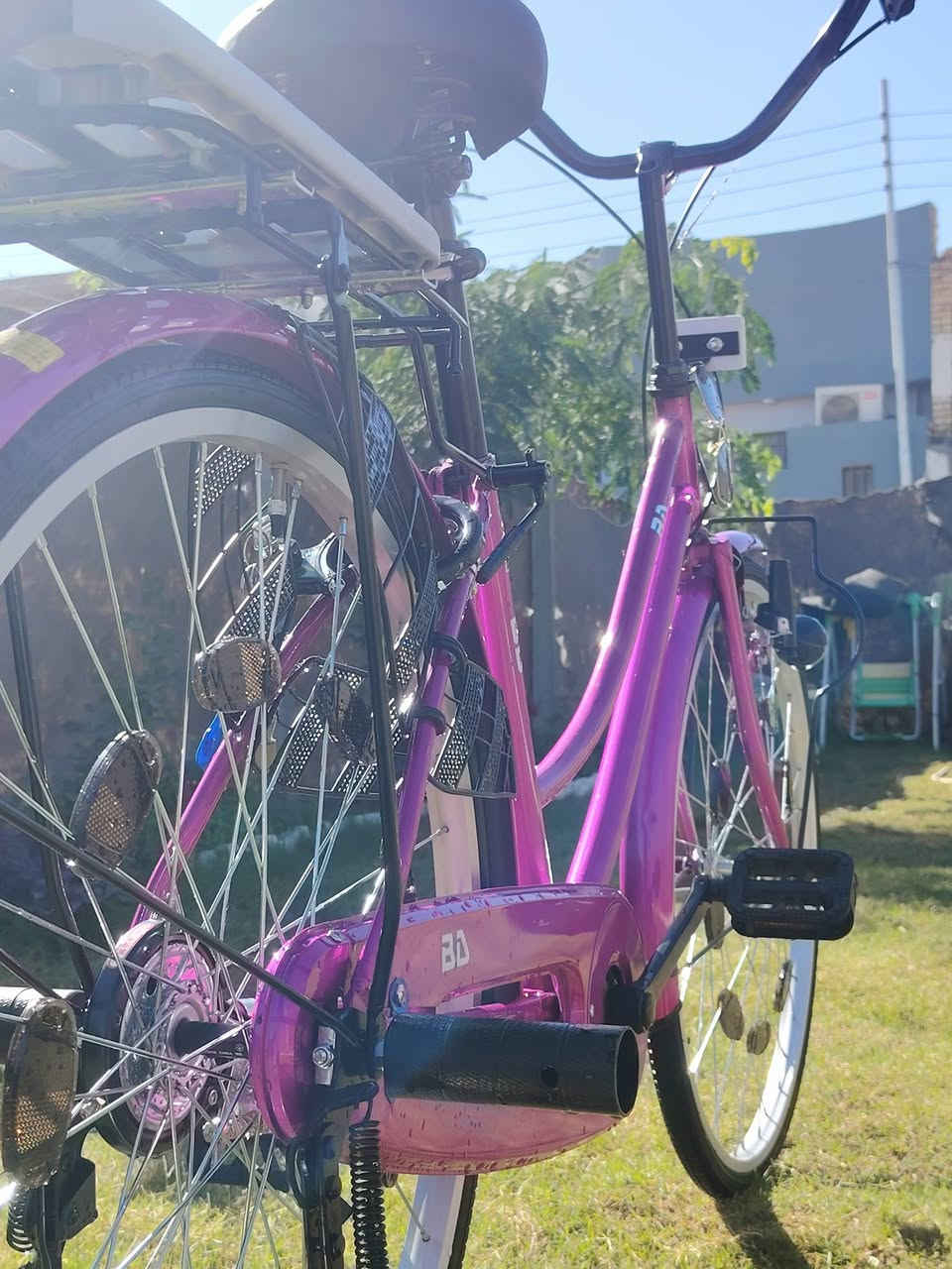 باسكل ياباني
شركه BD بيدي
باسكل صالي 5 ايام من أخذته
باسكل جديد زيرو
الباسكل مكفول من الضربه ول شخط 
مديل 2025 حجم 26
لون💜 وردي طوخ
مكاني نجف حي النداء شارع مجمع بيتي 
السعر 160 وبي مجال
للاستفسار ***********
