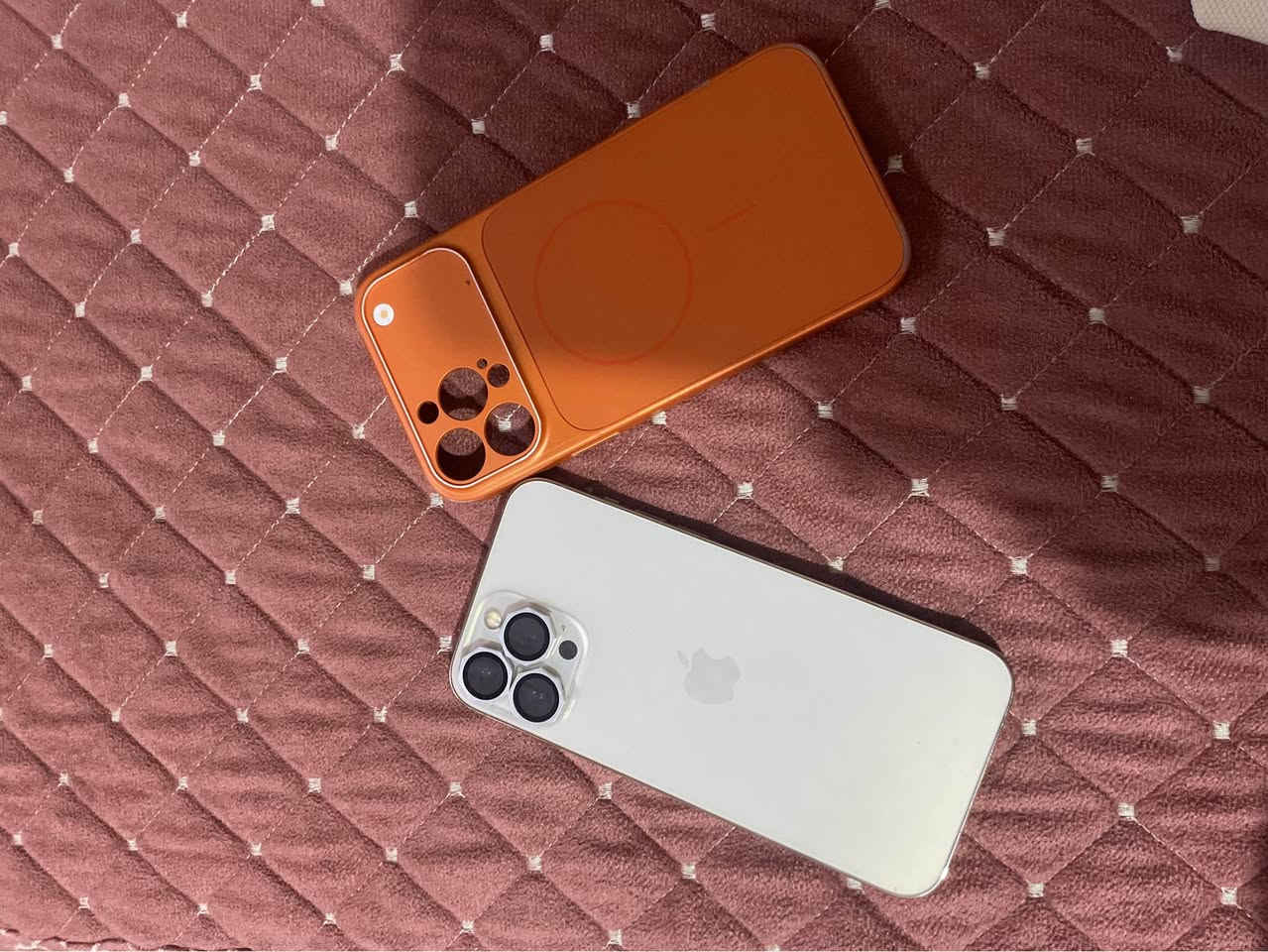 ايفون 13 برو ماگس ذاكره 256 بطاريه 92 لون ذهبي ما بي ولا زلق ولا كسر مكفول كامل ملحقات عدسات كفر لزكه مضلل كاترون شاحنه بس بي خلل كامره سينمائي ما تشتغل وكامره وحده واكفه السعر 650 وبي مجال مكان بصرة القبلة رقم *********** البصرة, العراق
