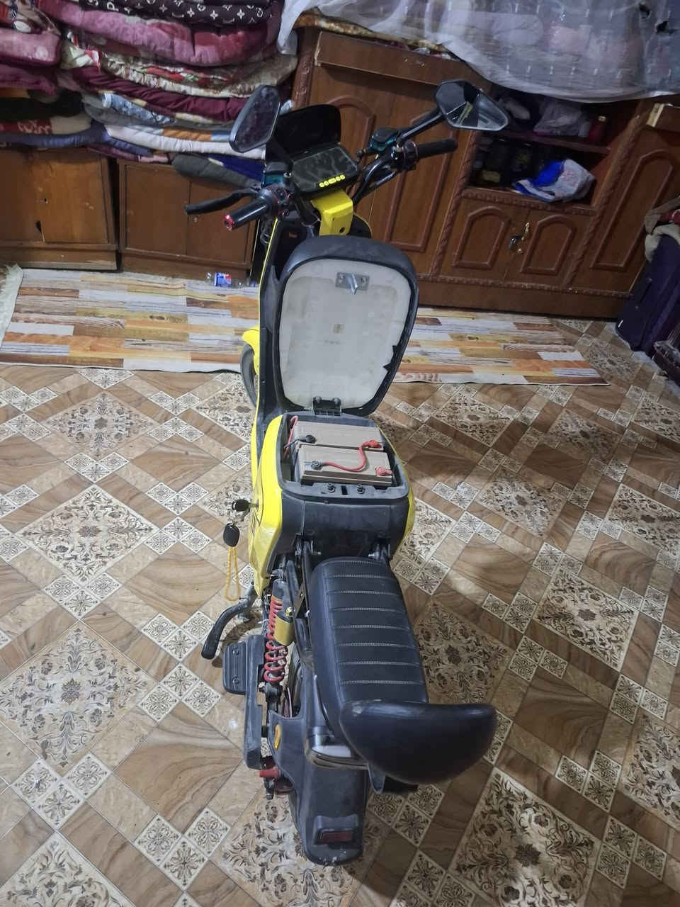 سلام عليكم دراج كلش نضيف البيع مكاني الهارثه كلشي بيه شغل 500بي مجال ***********
