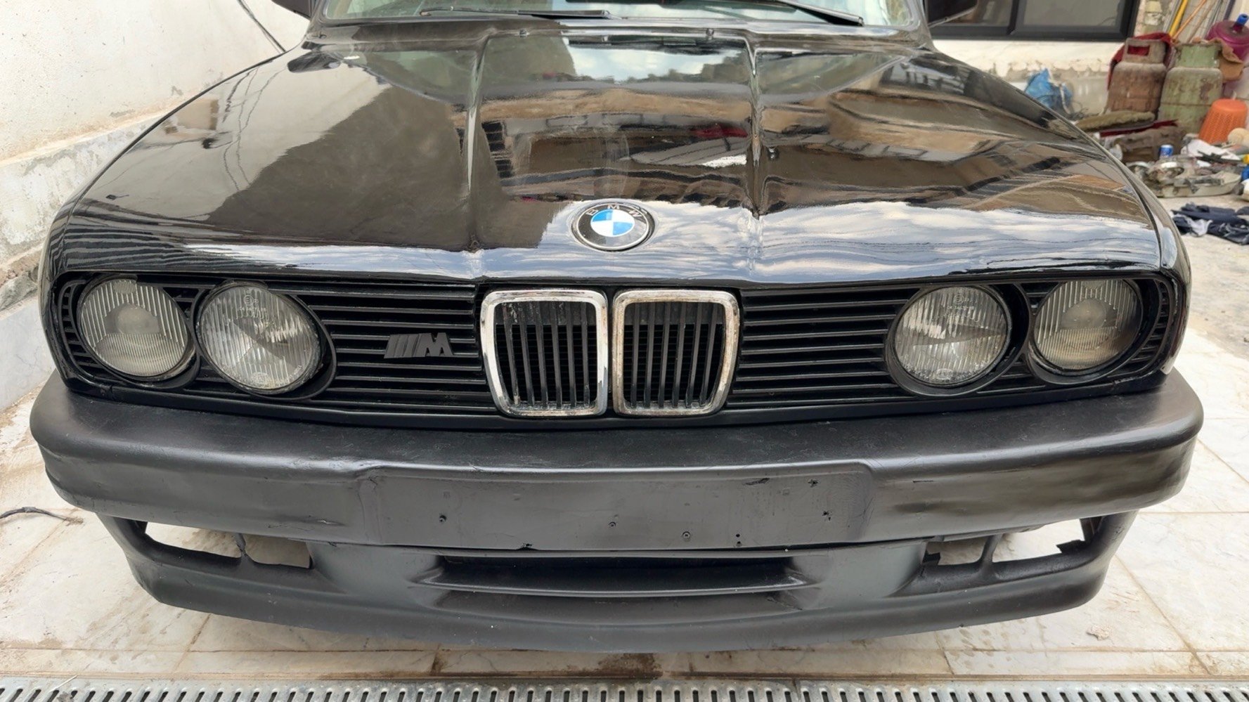 BMW E30 
مكينه 28 مسكر دبل فانوس
كير جاترك 260 
بيها اكسل 3:64
اول ثاني ثالث بطناش
دركه وادبتر رياضي اكزوز 3 انج
السياره معمره جديده مصروف عليها هواي مال جناي ومصبوغه جديد قبل يومين نصبغت اسود شذره لامع
عليها كتات M 
بريك خلفي تأسيس جديد كامل
مشط ستيرن وبور ستيرن مبدل حاويه
فيت بم ونوزلات 28 جديد
كهربائيات تأسيس ضفيره كامله جديد شرط
لحيه ودعاميه ومازدات هيلا مختم
راديتر جديد
دوشمه جديده
باتري جديد
بلكات جديد
صلايب ستيرن جديد
السياره بيها نقوصات بسيطه تجي وتشوفها مصروف عليها هواي شاهد الله بس اخذت غير سياره واعتازيت واريد ابيع بركبتي حساب لازم اوفي
السياره ب اسمي سنويه جديده لل 29 رقم دولي شرط رقم صلاح الدين
تحويل ثاني يوم
تجي تكلب وتشوف وانتوا كلكم اهل مصلحه وتاج راسي وماقصر ويه الكل
السعر 42 وبيها مجال بسيط
مكاني بغداد الدوره 
رقمي ***********