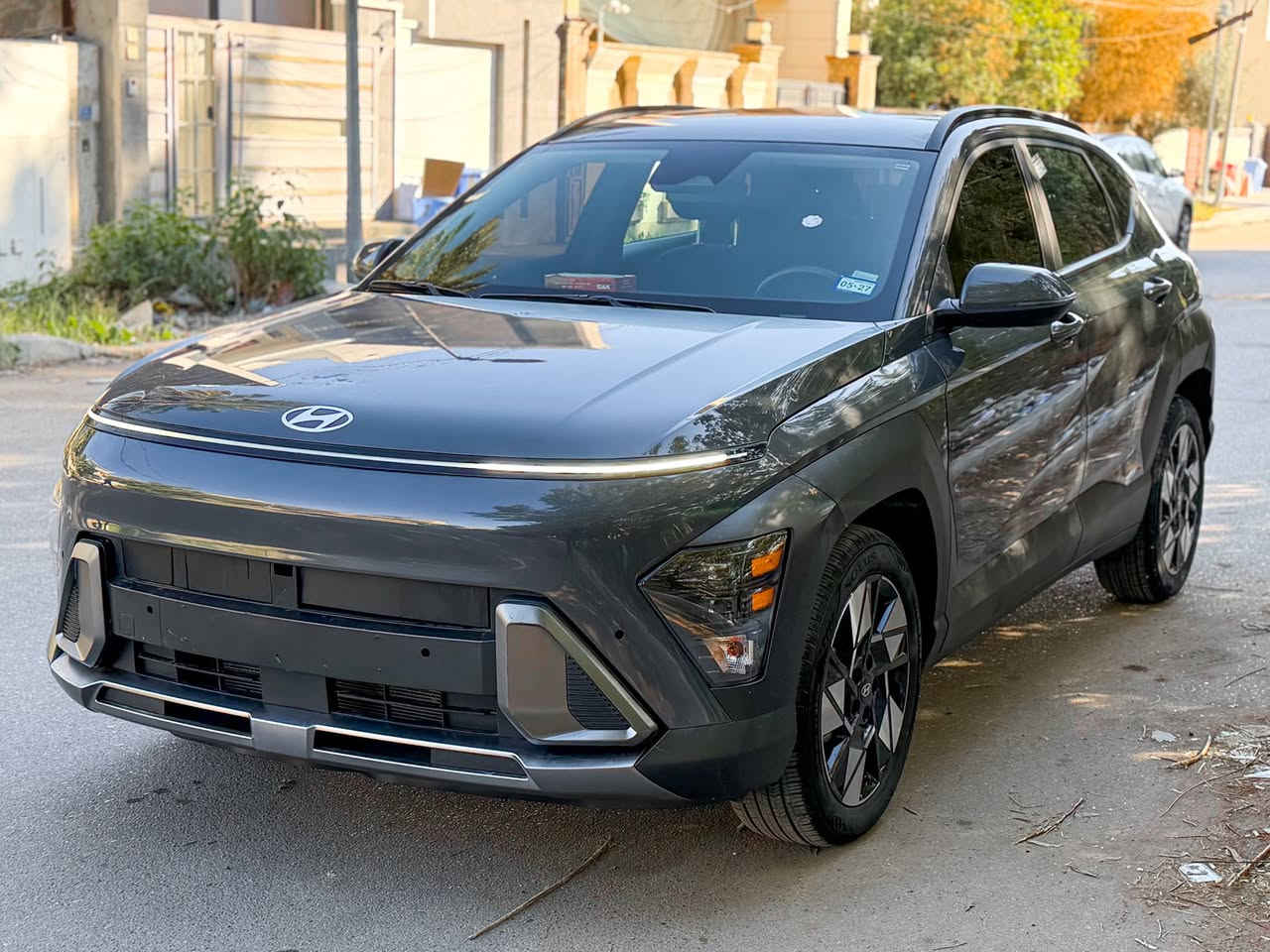 للبيع هيونـداي كـونا 2025
العداد:- 8.000Mile فقط

المواصفات:-
بصمة تشغيل
كامرة خلفية
شاشة كبيرة متصلة
كيجات الكترونية
اوتو هولد

الحادث:-
١- بنيد ( تبديل نفس اللون )،
 بدون صبغ وبدون ايرباك وبدون دواخل
 ٢- بارد قليل بالداير مال جاملغ الخلفي
٣- بارد قليل بالجنطة
صور الحادث مرفقة

السعر ١٧٧ ورقة بدون رقم
منفيست بأسمي
موقع السيارة بغداد الاعظمية 
التواصل ***********
