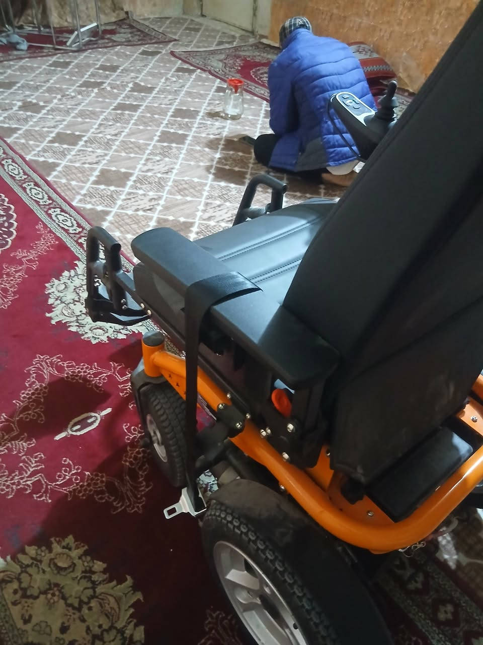 للبيع جديده مامسعمله السعر ٤٥٠ عنوان نجف للاستفسار ***********
