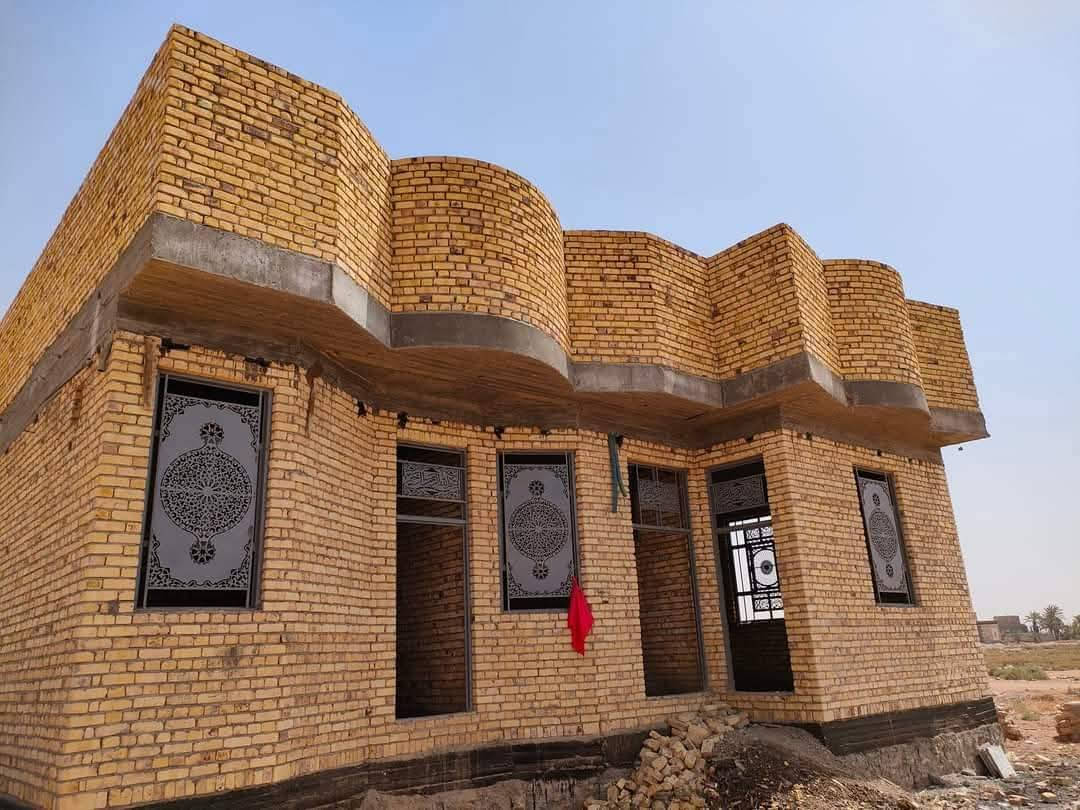 خلفه بناء  متفرغ حالياً طابوك بلوك حجر مكطوعه وبليوميه
***********
***********
