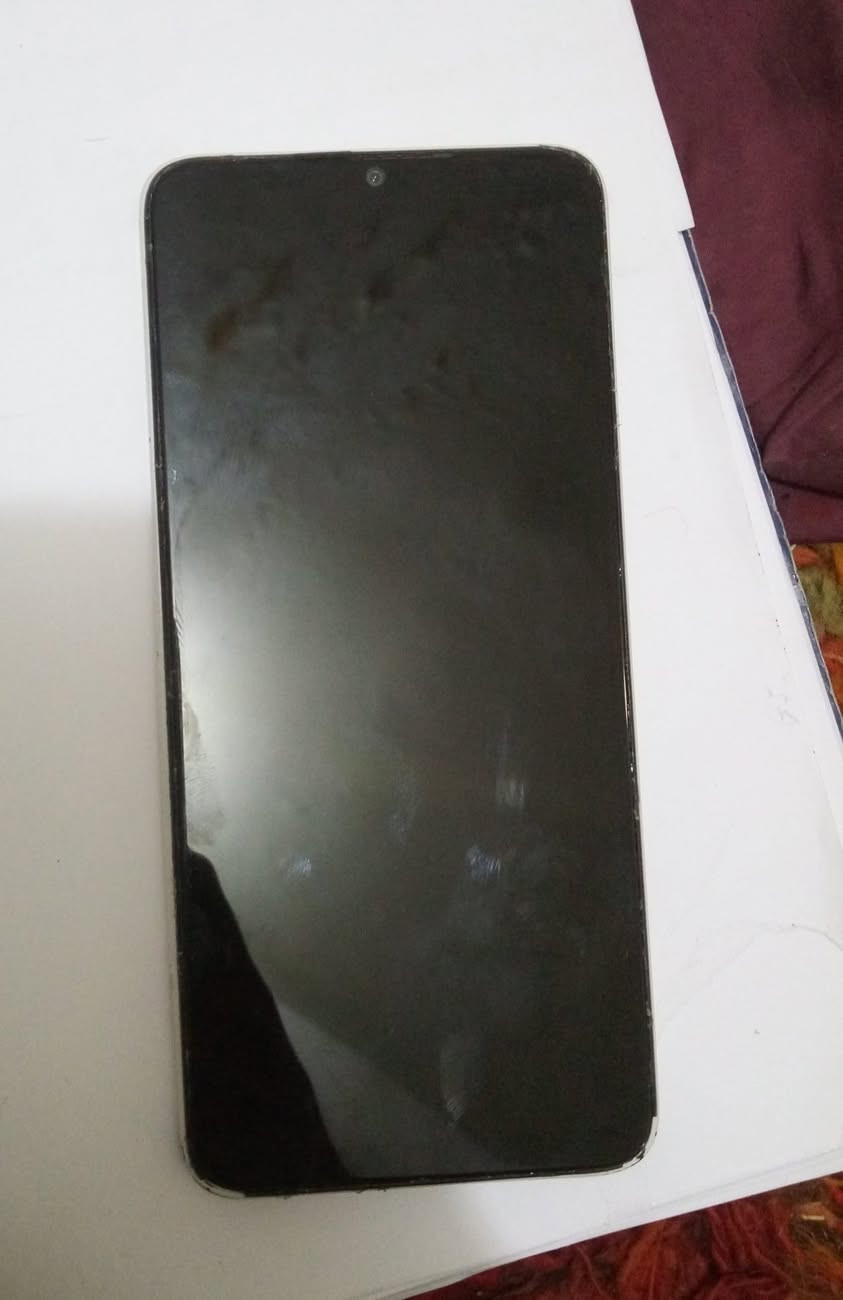 سلام عليكم جهاز #للبيع انفنكس SMART 7  مبدل شاشه 
السعر 65 وبي مجال لشراي راسلوني وتساب ***********
