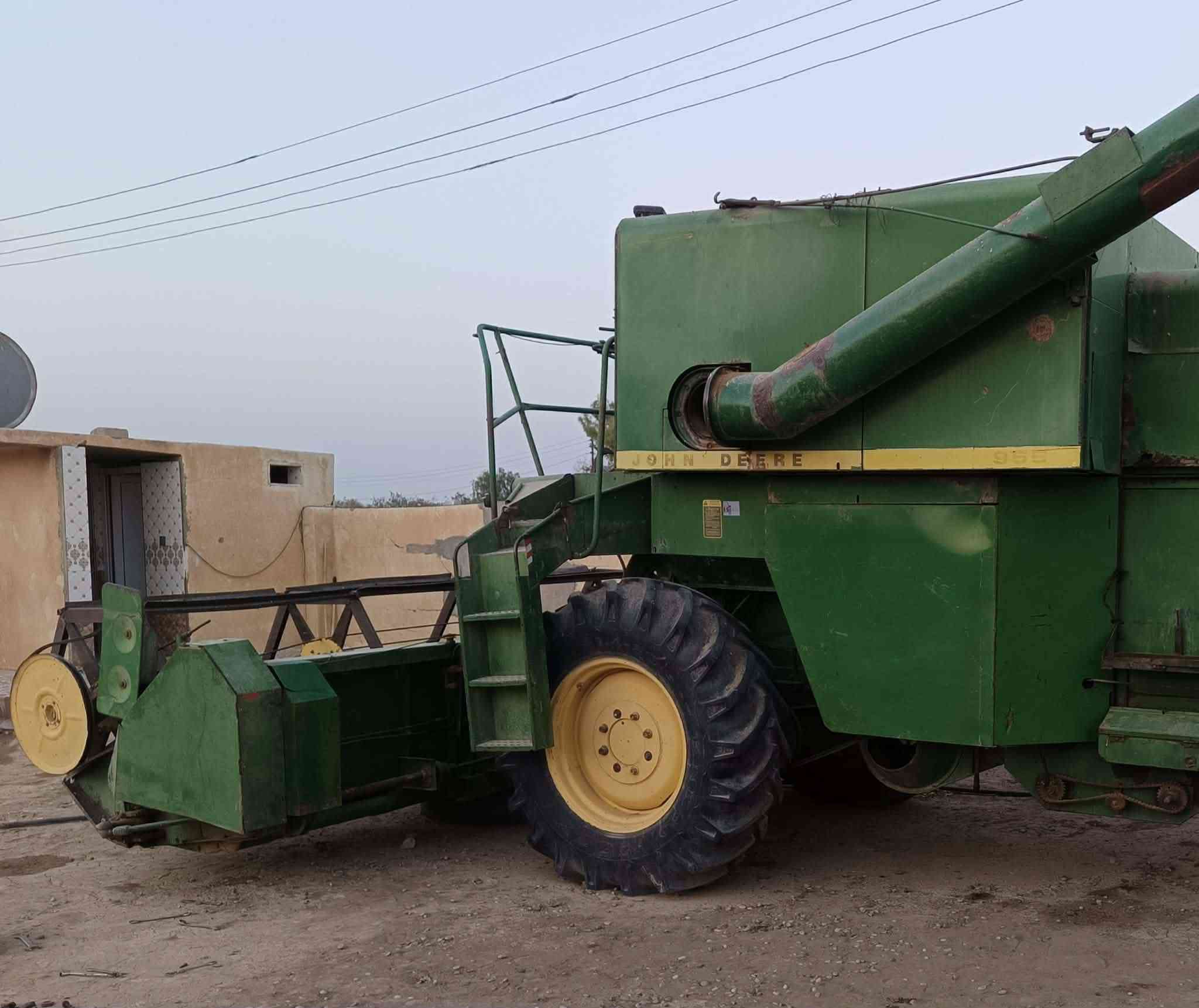 السلام عليكم
لليع حاصدة جوندير الماني موديل 79
العنوان الموصل ناحية المحلبية
***********
