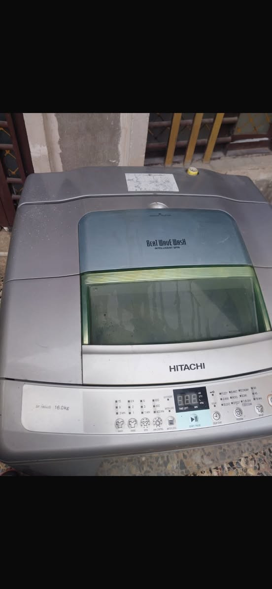 السلام عليكم غساله البيع السعر الف 350    ***********.     المكان بغداد الدوره
