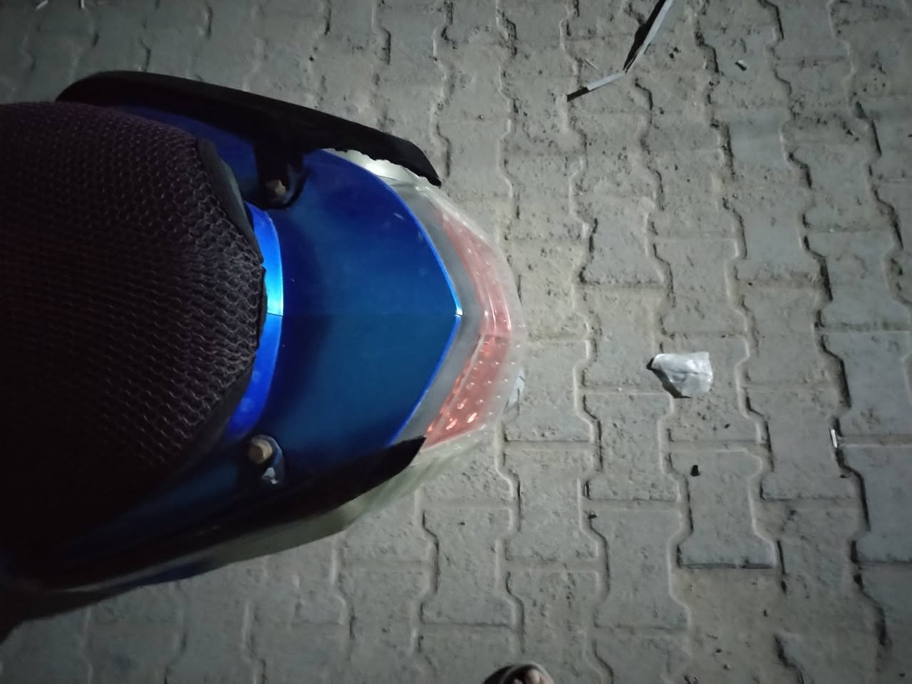 سكنس فحل نوزل مكينه 58 ونص الدراجه شلعه ومعدل بيع او مراوس 
كهربائيات كلها شغاله 

سعرها 600 وبيها مجال 

عداد كلهه شغال 

صالنصه 3 قطع 

صدر رياضي 

كلجات رياضي

سبايدر منفصلل مال تي ماكس 

دراجه مفولههه 

لايت الكدام موجود 

جاملغ الأمامي موجود 

ابيعك دراجه ماعايزه برغي الدراجه احله من الصووره شررط شلع ومعدل تشك الكاع 

المكان كوفه 

متواجد خاص


**إذا كنت صاحب هذا الإعلان وتريد حذفه لأي سبب، رجاءا أرسل رسالة إلى الدعم الفني**