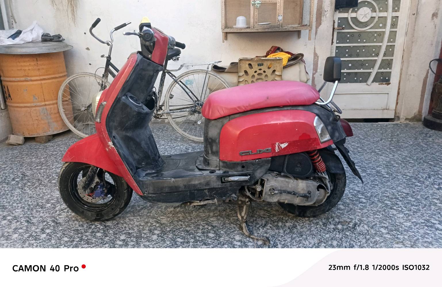 مكينه مامفتوحه تايرات جدد دوشمه جديده كابريته مو اصليه
بدلته كفرات أصلي أبو الختم للبيع الدراجه مشتريه حاويه من زمان صارله هواي عندي بلبيت شغاله وشرط الفحص ٥٥٠ وبين مجال
***********
