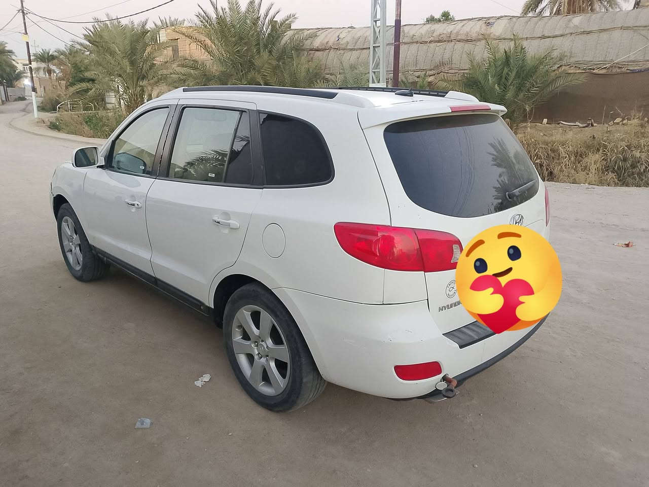 سلام عليكم  سنتافي موديل 10
نضيفه   مرتبه بانزين موكاز 
سنويه ورقام شمالي متوم طبق أصل 
وكاله هم موجوده  سعر 60 وبيه مجال 
***********.   لشراي الاستفسار
