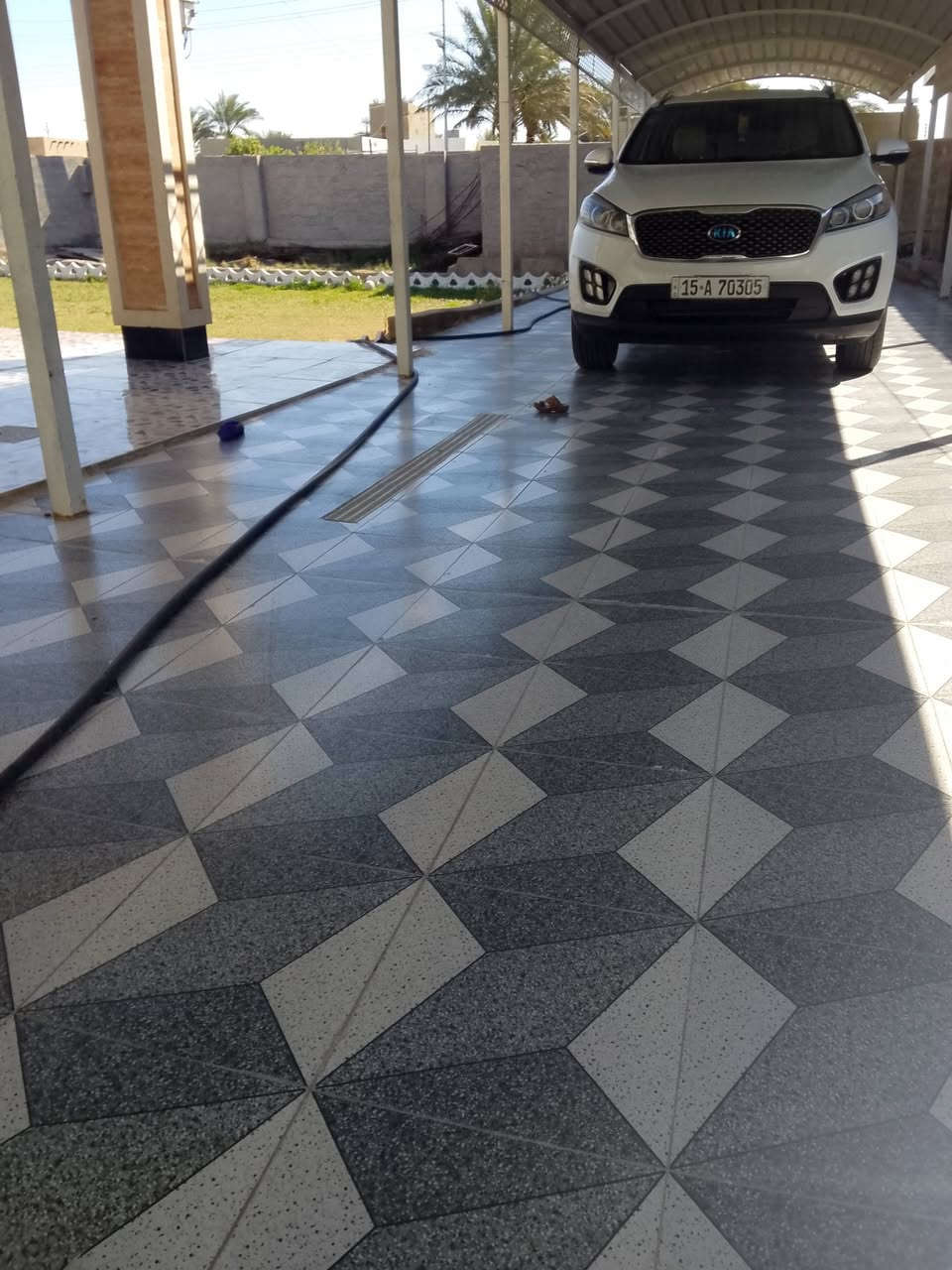 السلام عليكم
 سورنتو للبيع موديل 2016وارد أمريكي محرك 2400 4 سلندر 5 راكب لون أبيض مكينه. مفتوحه معليه كازكيت إلا تنقيص ولا تبخير سياره صدر أمامي خلفي جديد تخم تاير جديد سياره مكفوله عدا الموضح بل سونار الرقم انبار الدولي السعر 160 بيه مجال الاستفسار الاتصال على الارقام ***********
***********
