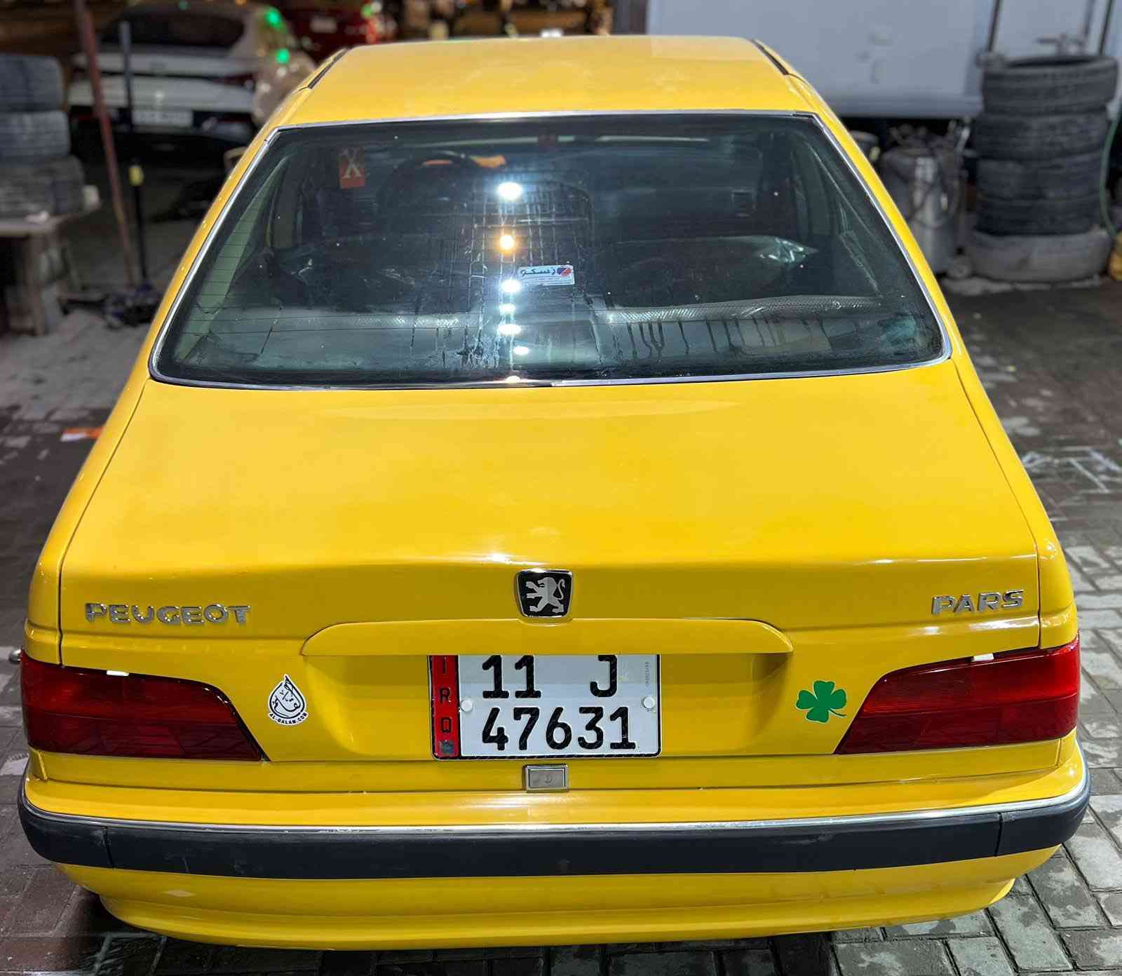 سلام عليكم بارص 15 كير مكينه كفاله تخم تاير جديد صدر امامي خلفي جديد غرفه مدوشمه تبريد ثلج تتفئه شغاله سياره جاهزه بيها تعمير هلالت خلفيه فقط ولباقي كفاله لا ضربه ولا صبغ تحويل ثاني يوم مصفره من كلشي مكاني بغداد البياع ***********
