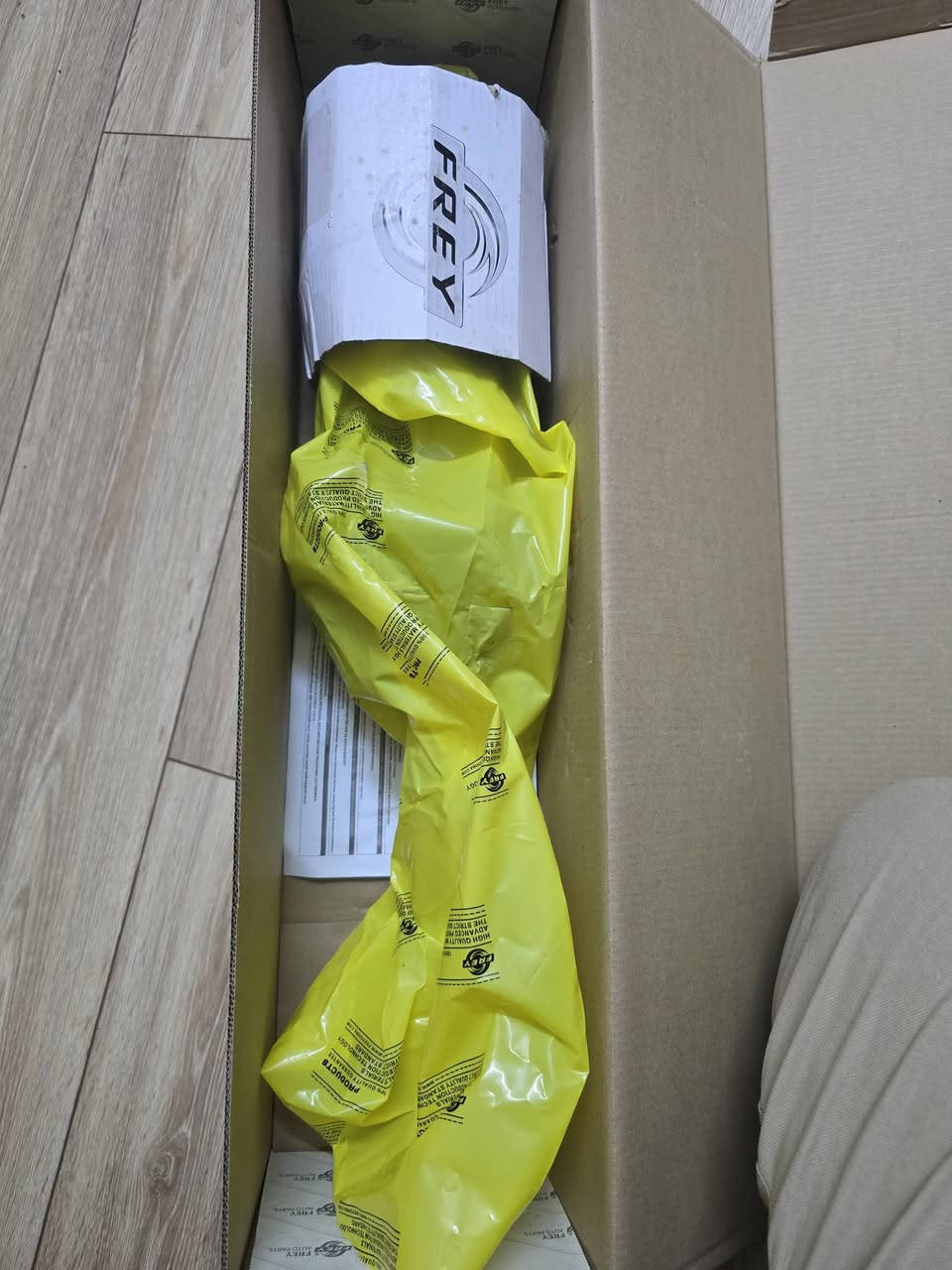 سلام عليكم
دبل 430 جهة سايق 
ابيعه ب 50 دولار 
سبب البيع اشتريته و شديته و طلعت الطكه مو من الدبل 
 مكاني اربيل عينكاوة الدبل انطي بي ضمان شهر 
***********
