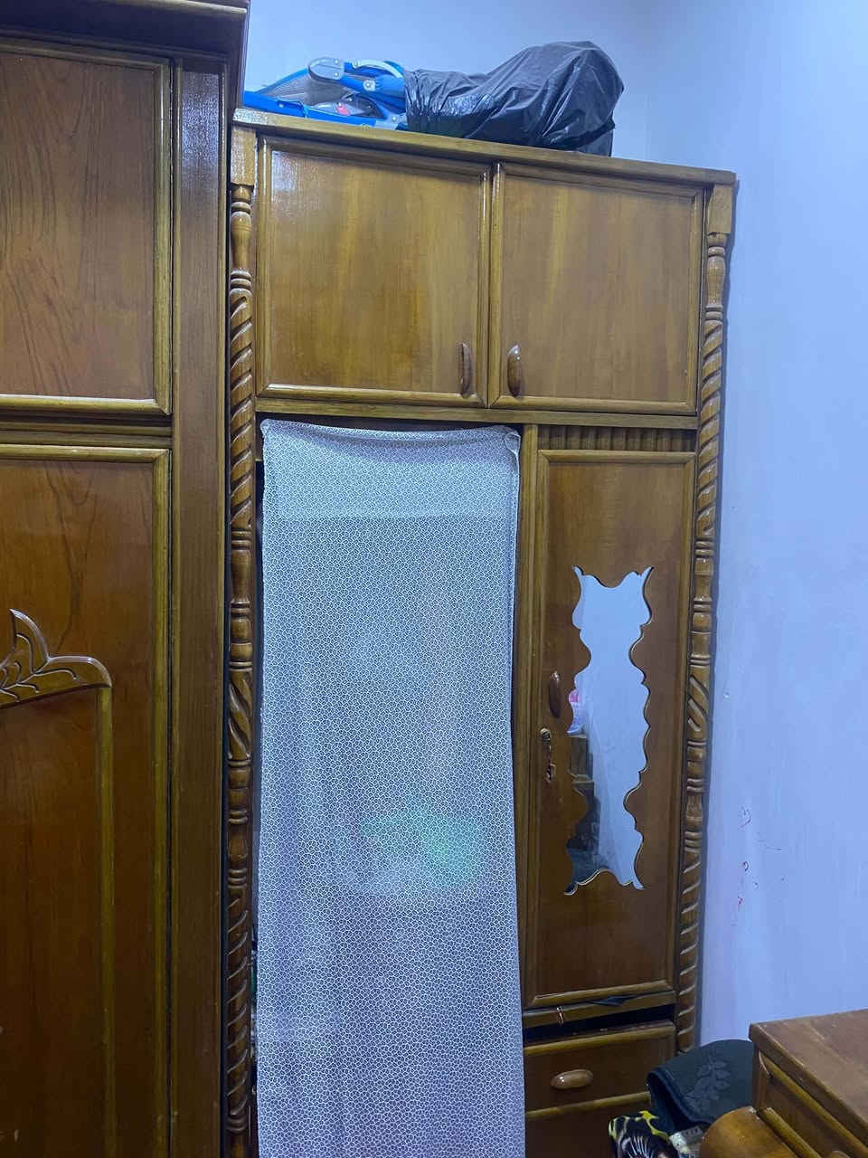 السلام عليكم للبيع 
غرفة تزكام صاج نضيفه حيل الي يحب يتفضل يتصل *********** او يدخل واتساب
