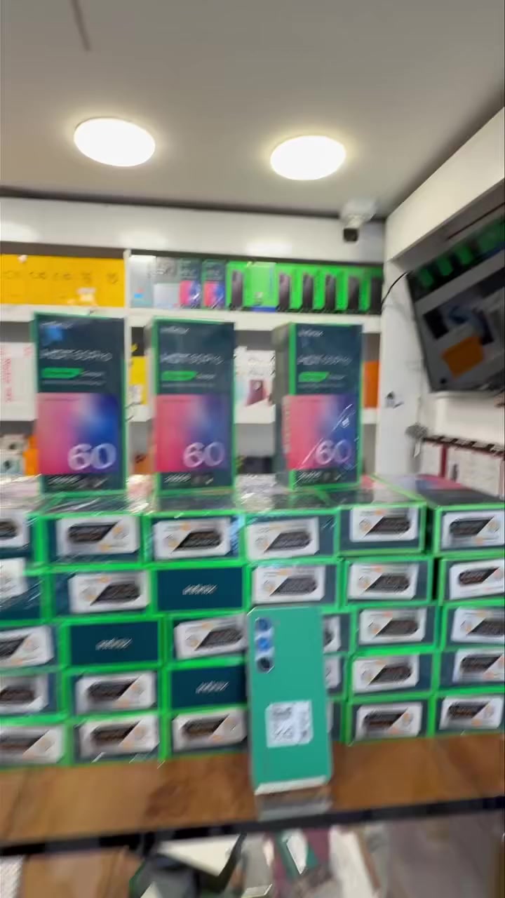 وفرنا لكم. من مكتب الانوار
مجموعة الانفنكس 

Infinix Hot 60 Pro
🔹 الذاكرة: 256GB / 8GB RAM
🔋 البطارية: 5160mAh 

📱 Infinix Hot 60i
🔹 الذاكرة: (غالباً) 128GB / 4GB RAM
🔋 البطارية: 5000mAh

Infinix Smart 10 Plus
🔹 الذاكرة: (غالباً) 128GB / 8GB RAM
🔋 البطارية: 5000mAh

جميع الأجهزة متوفرة 
مستخدم /جديد
جملة/مفرد
للاستفسار 
حلة شارع 40 فرع ماكس مول
***********
