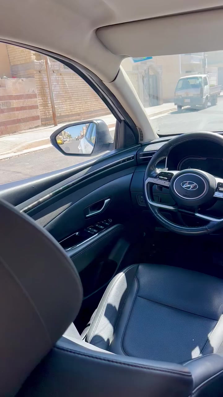 توسان 2023   السيارة كاز  زيرو ماشية 50 الف فول مواضفات من عدا الفتحة السيارة جافية ومبدل عرقجين بيهة ومتضرره التكمه مال سايق معمرة رقم بغداد انكليزي الجديد 
السعر 130 وبيهة مجال بسيط 
الرقم 
‭0774 158 3819‬
‭0772 832 8515‬
